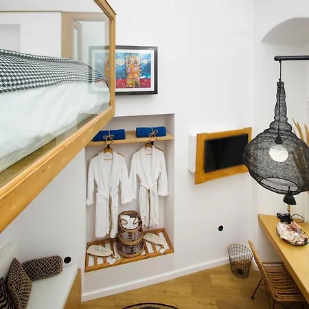 Horologium Syros *